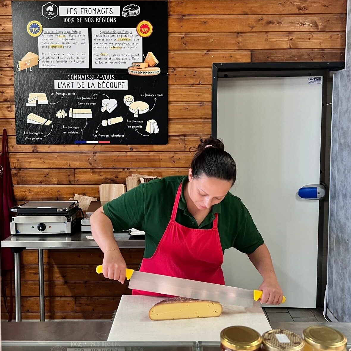 Responsable du service arrière.